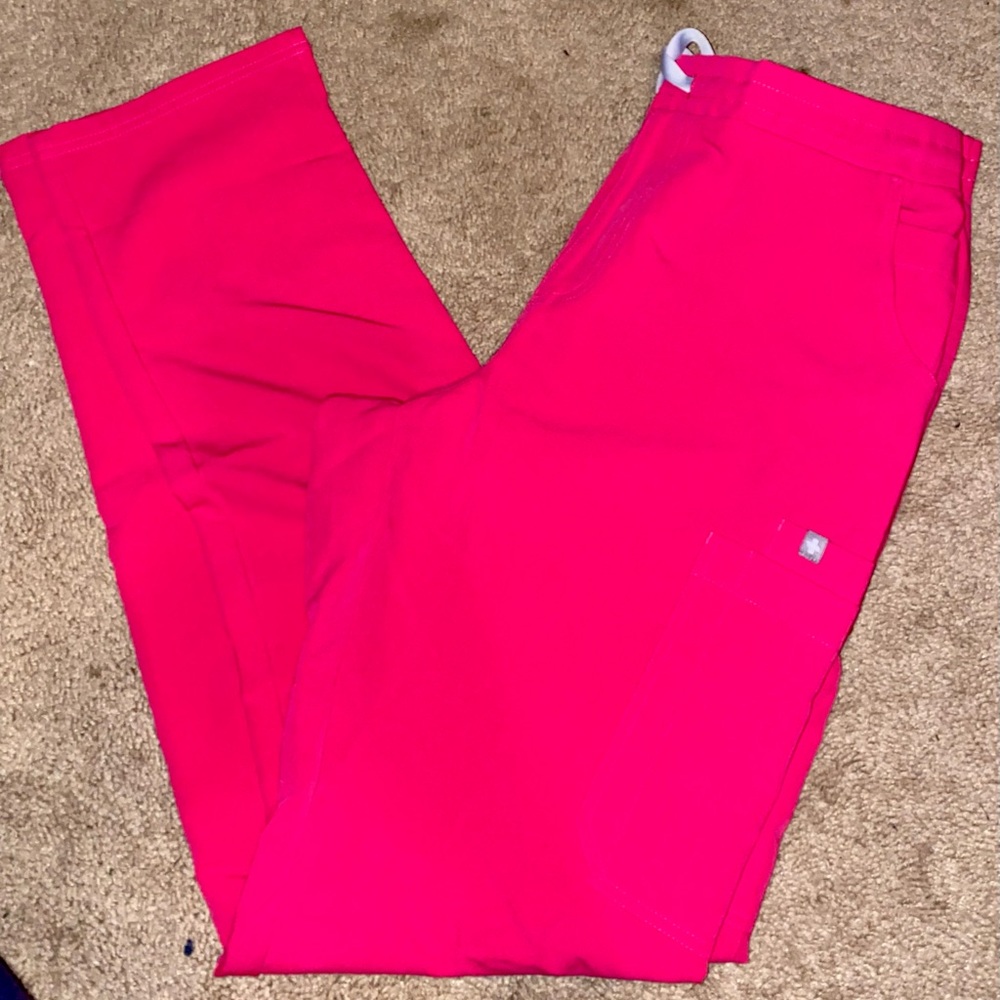 Shocking pink Yola Figs bottoms